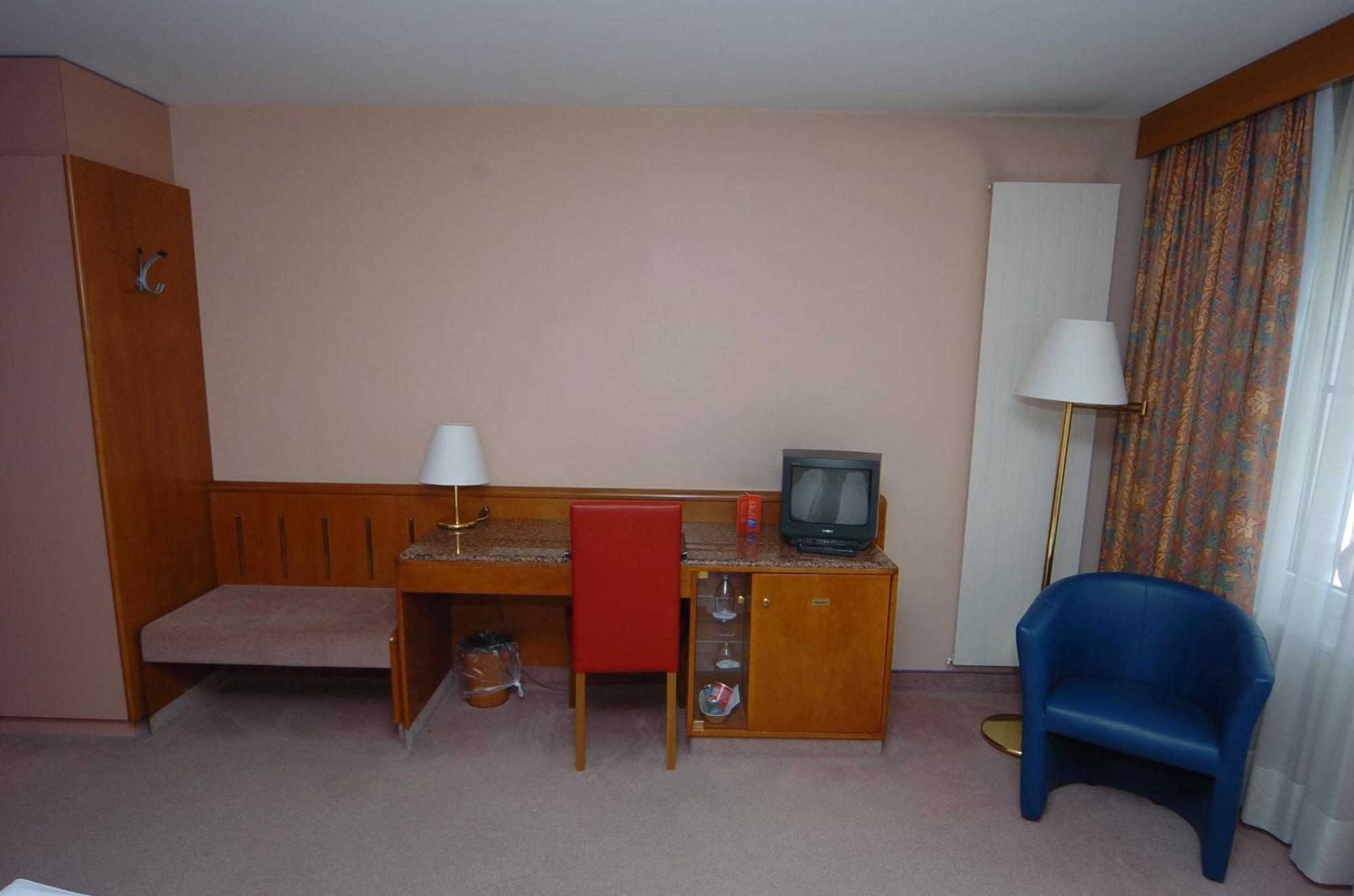 Hotel Le Cedre Bex Δωμάτιο φωτογραφία